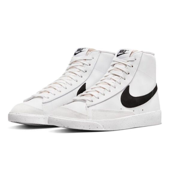 Nike Blazer Mid '77 Vntg mens Basketball Shoes - Picture 1 of 7